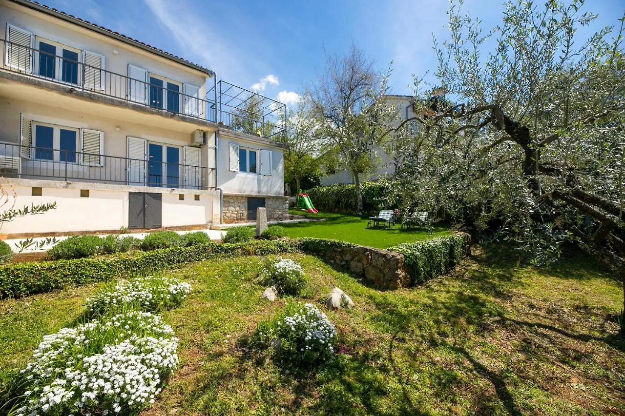 Olive Garden & Sunset View Apartment Njivice