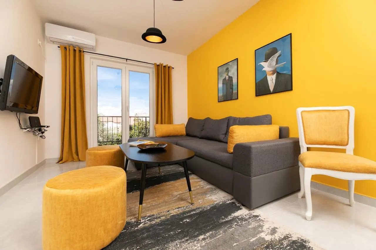 Olive Garden & Sunset View Apartment Njivice Croatia