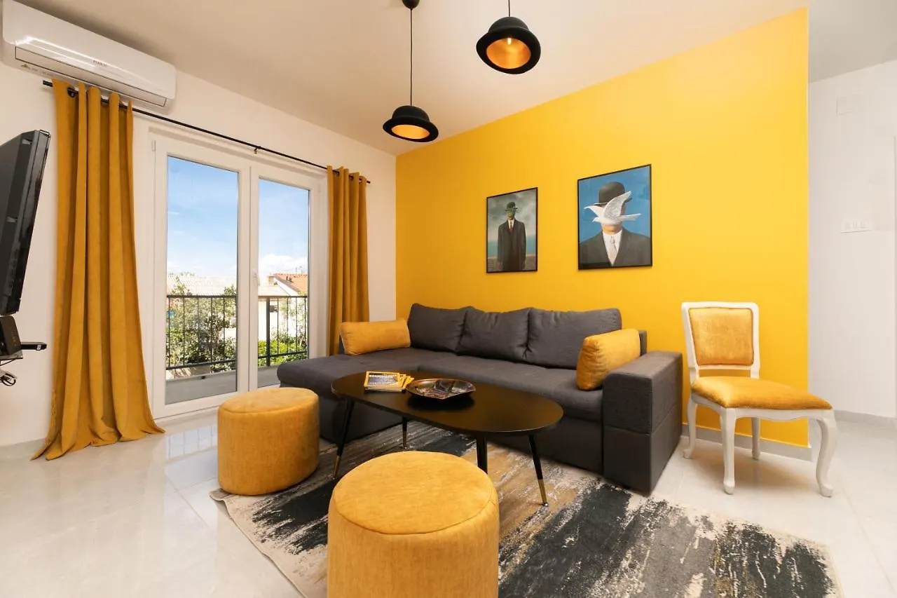 Olive Garden & Sunset View Apartment Njivice Croatia